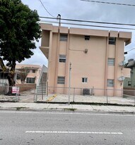 1787 SW 7th St in Miami, FL - Building Photo
