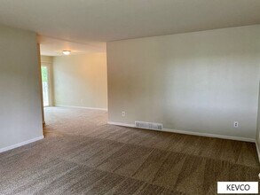 521 W Drake Rd in Fort Collins, CO - Building Photo - Building Photo