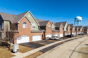 Palatine Commons in Palatine, IL - Building Photo