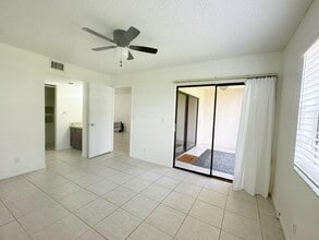 3000 Norwood Pl in Boca Raton, FL - Building Photo - Building Photo