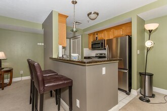 705 Washington St in Canton, MA - Building Photo - Building Photo
