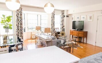 90 Broadway, Unit 3D in Boston, MA - Foto de edificio - Building Photo