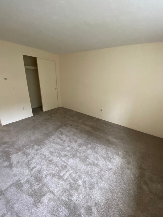 property at 20 Erick Rd