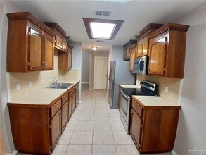 19 Ginger Ave in Edinburg, TX - Building Photo - Building Photo