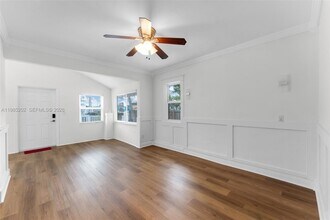 1621 NW 55th St in Miami, FL - Building Photo - Building Photo