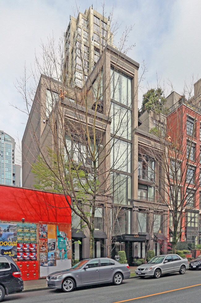 Illiad in Vancouver, BC - Building Photo - Building Photo