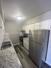 204 Charleston Blvd in Macomb, IL - Building Photo - Building Photo