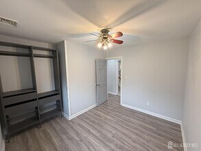 53 Columbus Ave in Edison, NJ - Building Photo - Building Photo