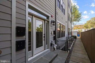 761 Kenyon St NW in Washington, DC - Building Photo - Building Photo