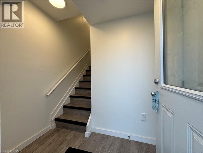 127 HighRiver Trl in Welland, ON - Building Photo - Building Photo