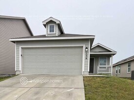 126 Pasadena Pl in New Braunfels, TX - Building Photo