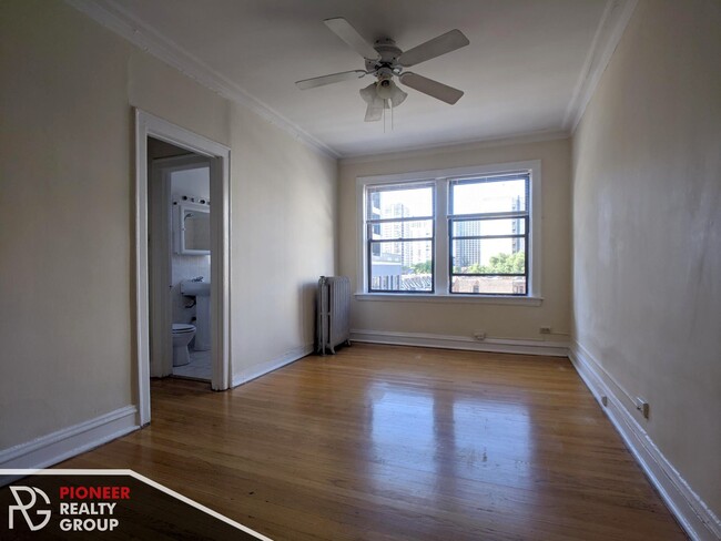 1160 N Dearborn St, Unit 415