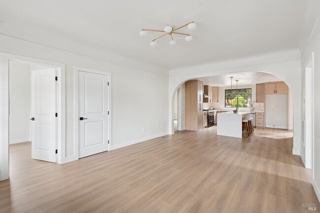 735 Hunt Ave in St Helena, CA - Building Photo - Building Photo