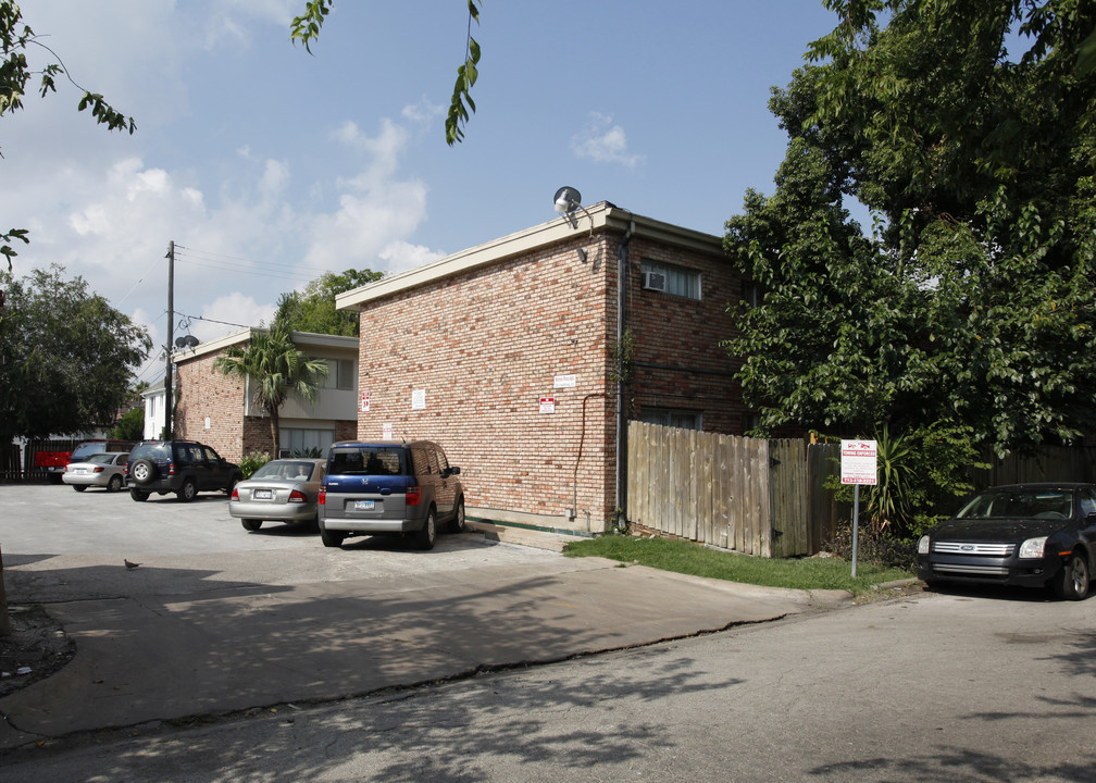 Melrose Place in Houston, TX - Building Photo