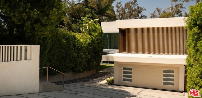 1920 Rial Ln in Los Angeles, CA - Foto de edificio - Building Photo