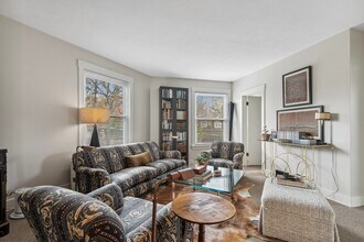 1099 Tower Rd in Winnetka, IL - Building Photo - Building Photo