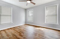 1906 N Main St photo'