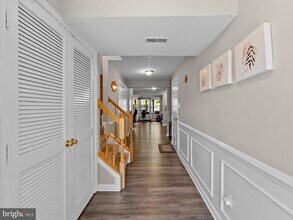 20551 Ashley Terrace in Sterling, VA - Building Photo - Building Photo