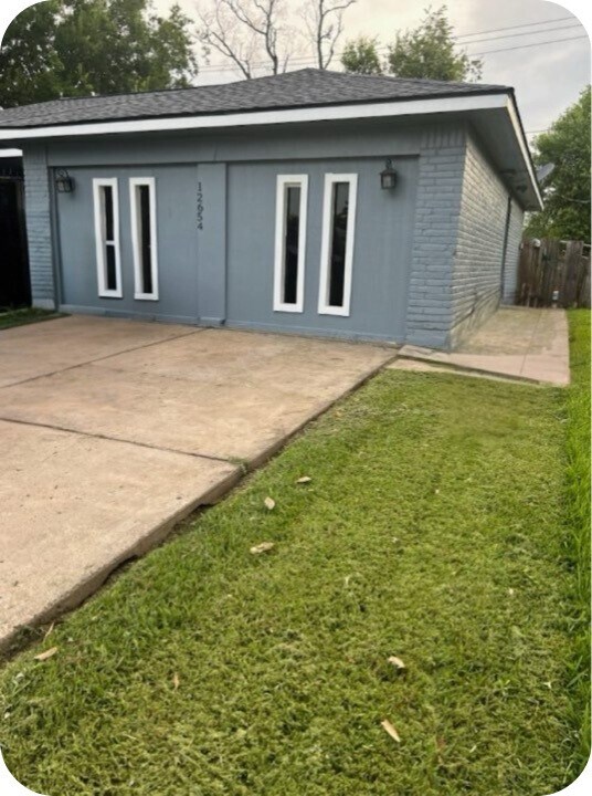 12654 Monarch Rd in Houston, TX - Building Photo