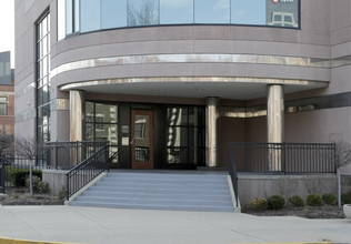 Lockerbie Terrace in Indianapolis, IN - Foto de edificio - Building Photo