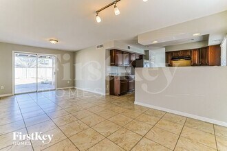 7102 W Brown St in Peoria, AZ - Building Photo - Building Photo