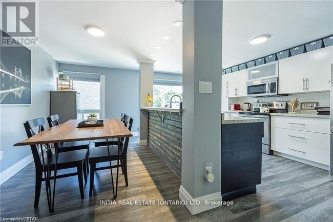 28 Chiddington Gate in London, ON - Building Photo - Building Photo