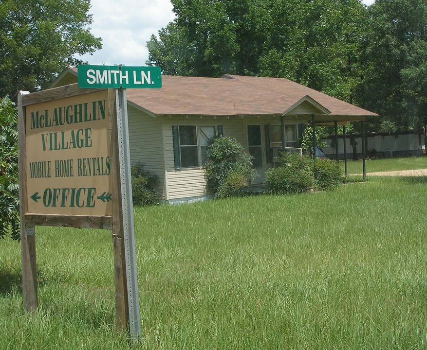 McLaughlin Mobile Home in Nashville, AR - Building Photo