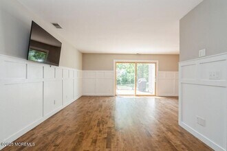 3 Birch Ln in Eatontown, NJ - Building Photo - Building Photo