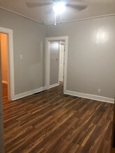 9647 S Ave N, Unit 2F in Chicago, IL - Building Photo - Building Photo