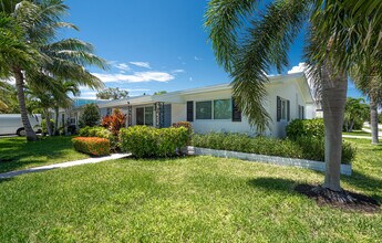 201 W Ocean Ave in Boynton Beach, FL - Building Photo - Building Photo