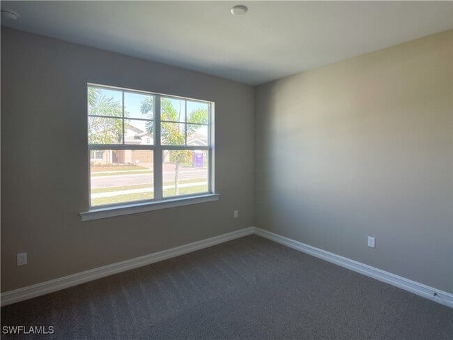 property at 450 Spg Hl Lk Lp