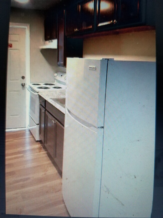 10 E Main St, Unit 1 photo'