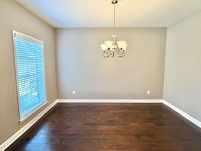 7567 Glen Laurel Way in Memphis, TN - Foto de edificio - Building Photo