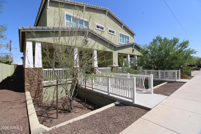 1024 E Curry Rd in Tempe, AZ - Building Photo - Building Photo