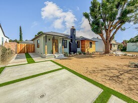 7530 Gaviota Ave in Los Angeles, CA - Building Photo