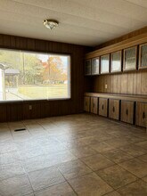 9209 Scale Rd in Benton, KY - Foto de edificio - Building Photo