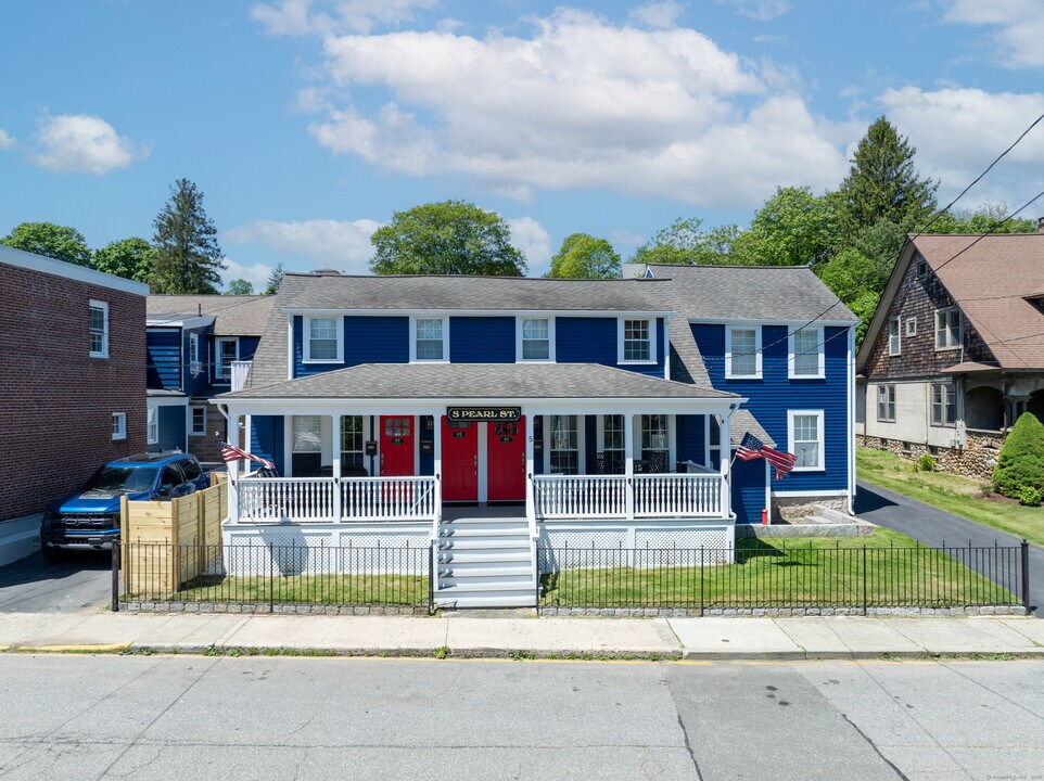 5 Pearl St in Groton, CT - Building Photo