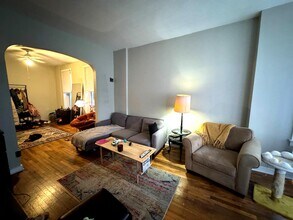 1406 N Campbell Ave, Unit 2 in Chicago, IL - Building Photo - Building Photo