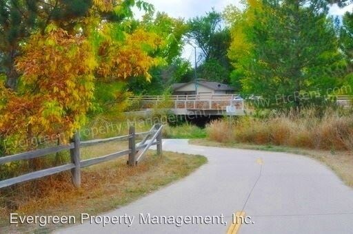 1714 Stover St in Fort Collins, CO - Foto de edificio - Building Photo