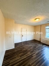 106 Grove St in Farmville, VA - Building Photo - Building Photo