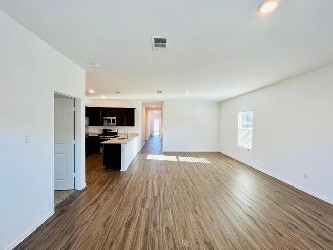 133 Akela Wy in Georgetown, TX - Building Photo - Building Photo