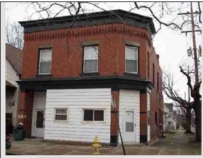 1054 E 11th St in Erie, PA - Building Photo