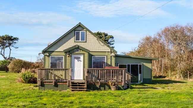 2614 Broadway St in Samoa, CA - Building Photo - Building Photo