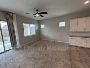 18915 W Shaw Butte Dr in Surprise, AZ - Building Photo - Building Photo