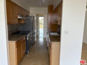 201 Ocean Ave in Santa Monica, CA - Building Photo - Building Photo