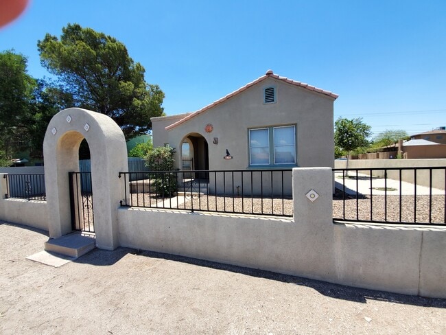 property at 1404-PM211404 E Grant Rd