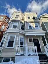143 Hillside St, Unit 2 in Boston, MA - Building Photo - Building Photo