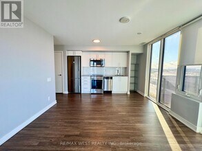 38 Monte Kwinter Ct in Toronto, ON - Building Photo - Building Photo