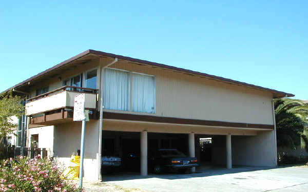 9 Charlotte Dr in San Rafael, CA - Building Photo - Building Photo