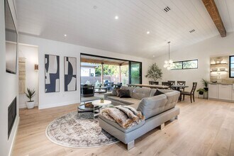 1910 Raymond Ln in Oceanside, CA - Building Photo - Building Photo